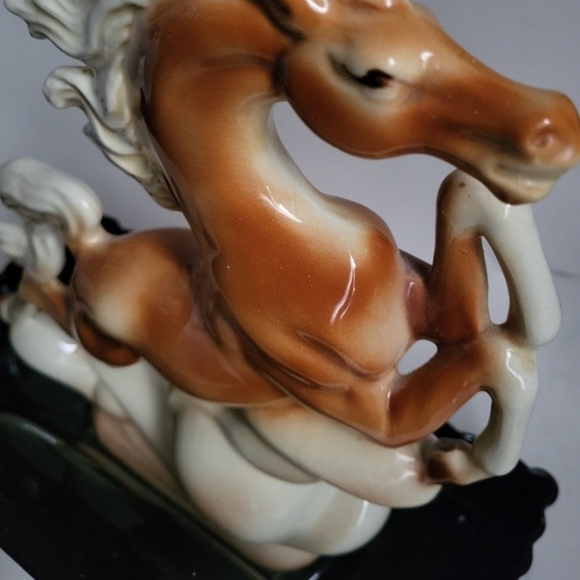 Lane & Co. Horse Sculpture Planter Multicolor Ceramic Rearing Palomino Large - Picture 8 of 10